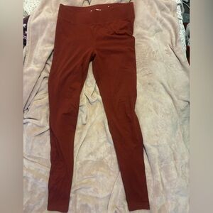 💰5/$10 Rust Red High-Waist Leggings